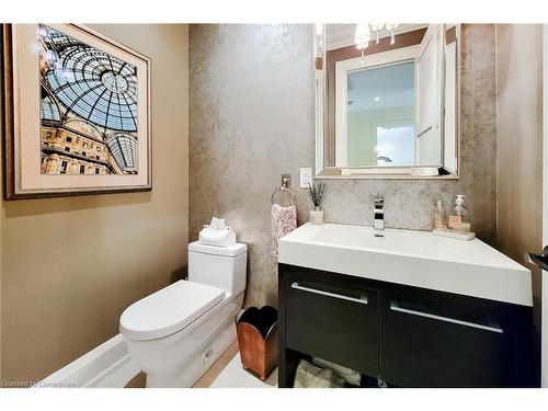 242 Burton Road, Oakville, ON - Indoor Photo Showing Bathroom