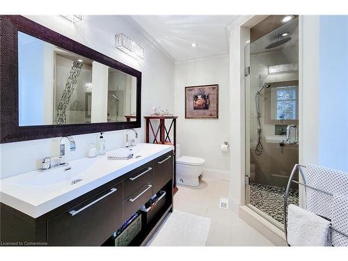 242 Burton Road, Oakville, ON - Indoor Photo Showing Bathroom