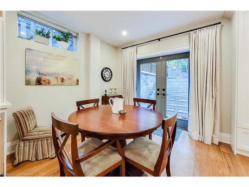 242 Burton Road, Oakville, ON - Indoor Photo Showing Dining Room