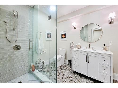 242 Burton Road, Oakville, ON - Indoor Photo Showing Bathroom