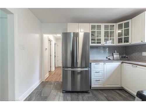 31 Academy Street, Ancaster, ON - Indoor Photo Showing Kitchen