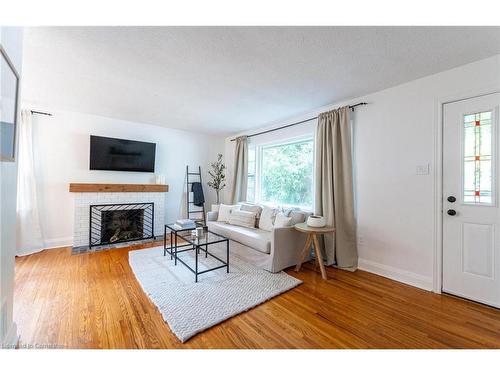 31 Academy Street, Ancaster, ON - Indoor Photo Showing Living Room With Fireplace