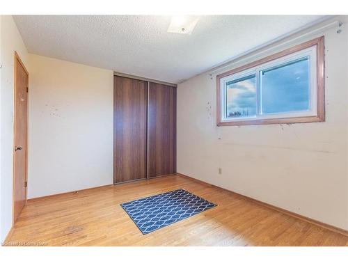 228 Eaglewood Drive, Hamilton, ON - Indoor Photo Showing Other Room