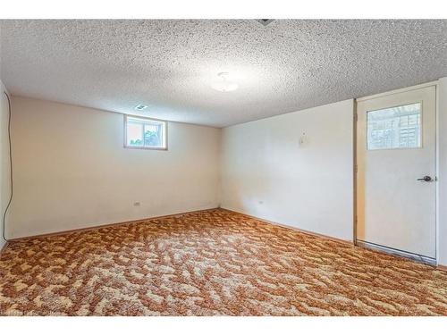 228 Eaglewood Drive, Hamilton, ON - Indoor Photo Showing Other Room