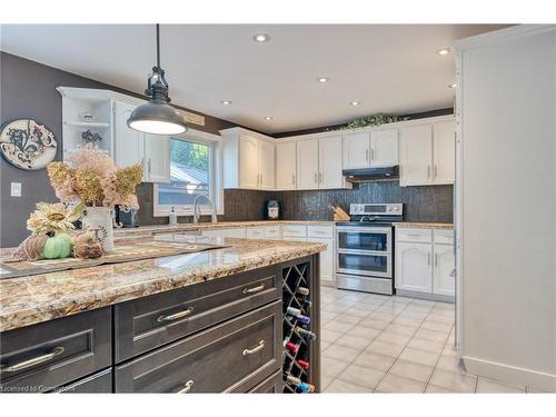 65 Derek Drive, Hamilton, ON - Indoor Photo Showing Kitchen