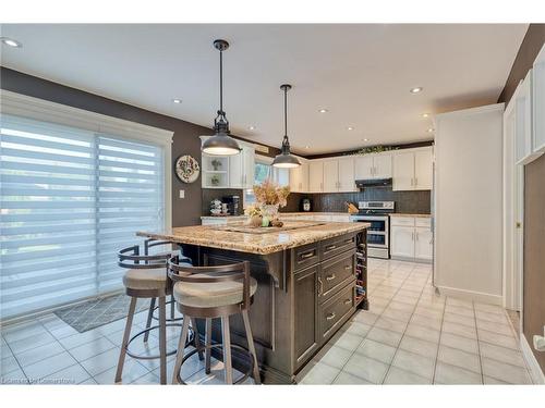 65 Derek Drive, Hamilton, ON - Indoor Photo Showing Kitchen With Upgraded Kitchen