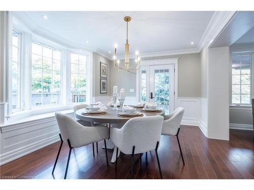 1016 North Shore Boulevard E, Burlington, ON - Indoor Photo Showing Dining Room