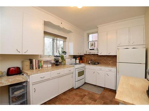 1-156 Robinson Street, Hamilton, ON - Indoor Photo Showing Kitchen