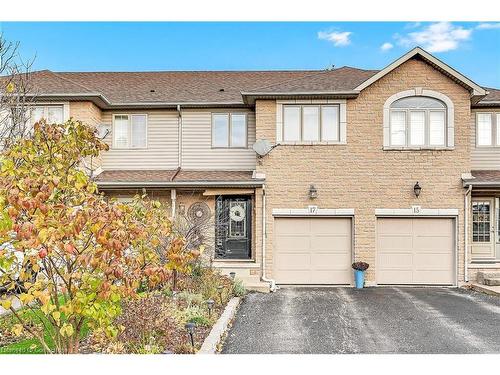 17 Sunters Court, Ancaster, ON - Outdoor