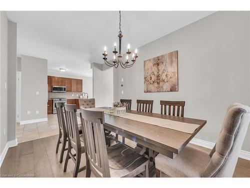 8 Saybrook Gardens, Stoney Creek, ON - Indoor Photo Showing Dining Room