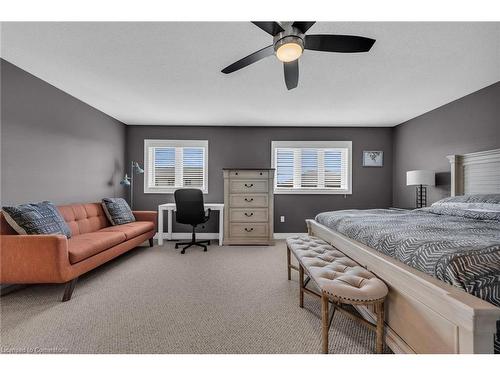 8 Saybrook Gardens, Stoney Creek, ON - Indoor Photo Showing Bedroom