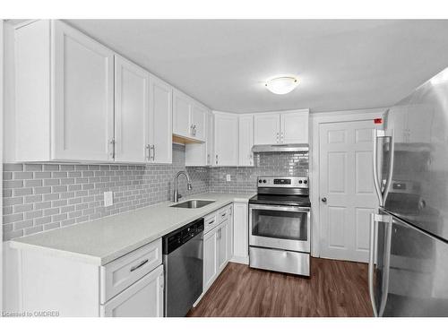 937 Garth Street, Hamilton, ON - Indoor Photo Showing Kitchen With Stainless Steel Kitchen With Upgraded Kitchen