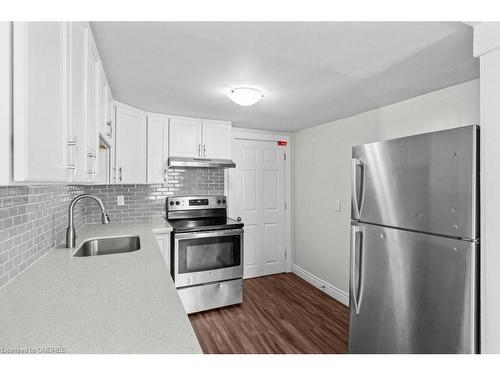 937 Garth Street, Hamilton, ON - Indoor Photo Showing Kitchen With Stainless Steel Kitchen