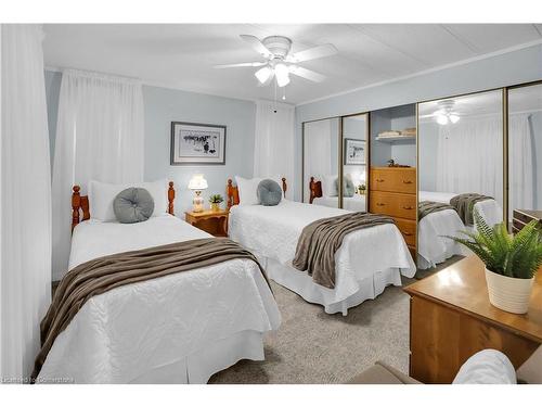 335-3033 Townline Road, Stevensville, ON - Indoor Photo Showing Bedroom