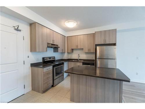 723-2486 Old Bronte Road, Oakville, ON - Indoor Photo Showing Kitchen With Stainless Steel Kitchen