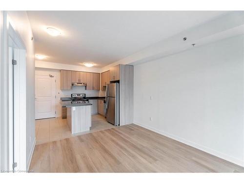 723-2486 Old Bronte Road, Oakville, ON - Indoor Photo Showing Kitchen