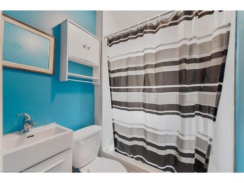 5 Rosewood Road, Hamilton, ON - Indoor Photo Showing Bathroom