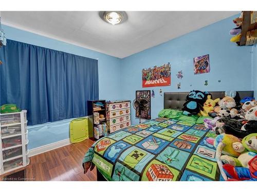 5 Rosewood Road, Hamilton, ON - Indoor Photo Showing Bedroom