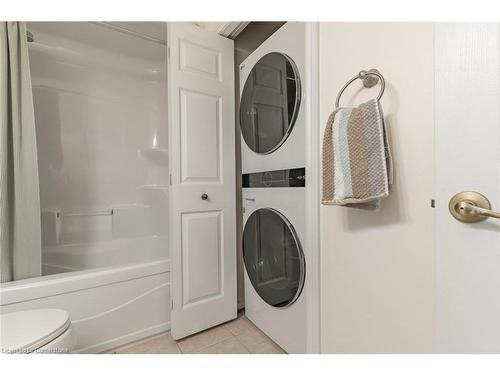 104-415 Grange Road, Guelph, ON - Indoor Photo Showing Laundry Room