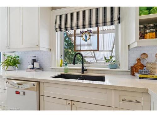 486 Lees Lane, Oakville, ON - Indoor Photo Showing Kitchen With Double Sink