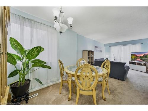 3037 Oslo Crescent, Mississauga, ON - Indoor Photo Showing Dining Room