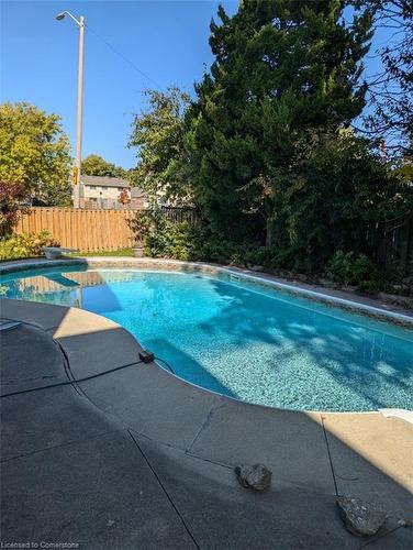 3037 Oslo Crescent, Mississauga, ON - Outdoor With In Ground Pool With Backyard