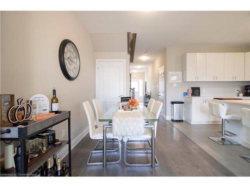 66 Homestead Way, Thorold, ON - Indoor Photo Showing Dining Room