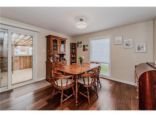 3 Ridgebank Place, New Hamburg, ON - Indoor Photo Showing Dining Room