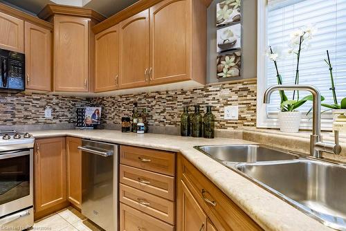 38 Raymond Road, Ancaster, ON - Indoor Photo Showing Kitchen With Double Sink