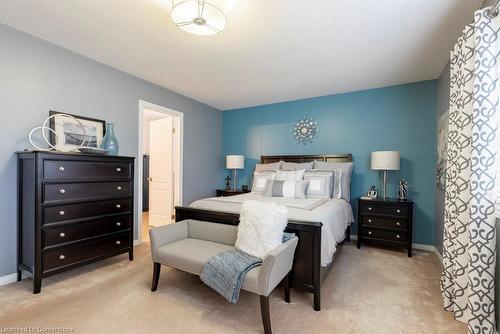 38 Raymond Road, Ancaster, ON - Indoor Photo Showing Bedroom