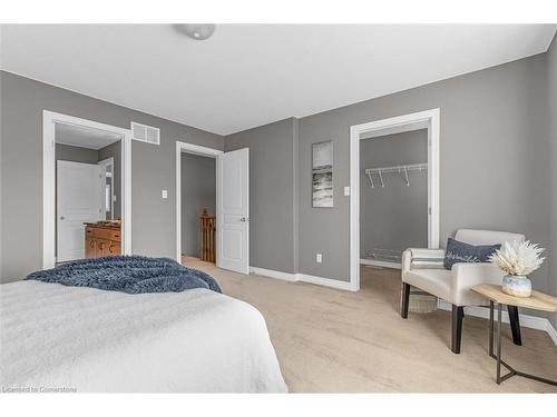 17-242 Upper Mount Albion Road, Stoney Creek, ON - Indoor Photo Showing Bedroom