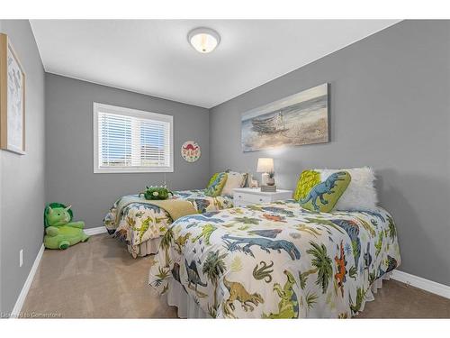 17-242 Upper Mount Albion Road, Stoney Creek, ON - Indoor Photo Showing Bedroom