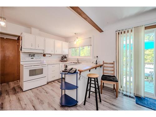 29 Mountsberg Road, Flamborough, ON - Indoor Photo Showing Kitchen