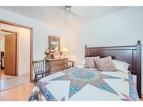 29 Mountsberg Road, Flamborough, ON - Indoor Photo Showing Bedroom