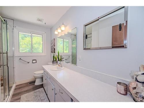 29 Mountsberg Road, Flamborough, ON - Indoor Photo Showing Bathroom