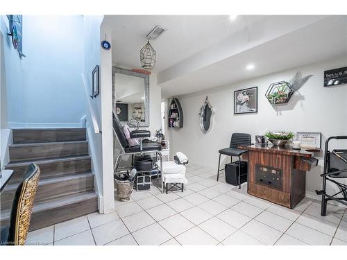 101 Strada Boulevard, St. Catharines, ON - Indoor Photo Showing Other Room