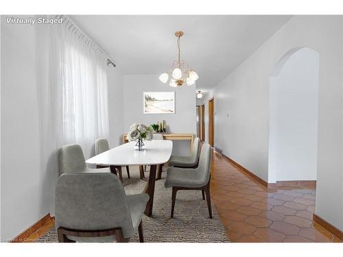 373 Mary Street, Hamilton, ON - Indoor Photo Showing Dining Room