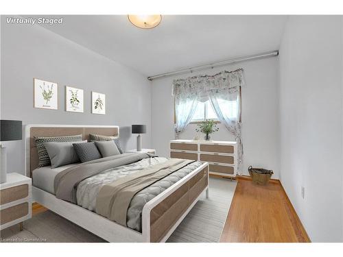 373 Mary Street, Hamilton, ON - Indoor Photo Showing Bedroom