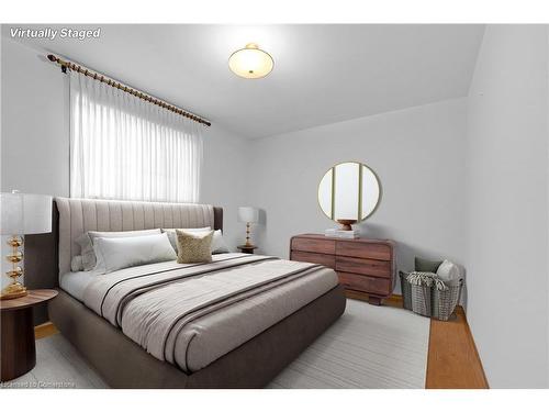 373 Mary Street, Hamilton, ON - Indoor Photo Showing Bedroom