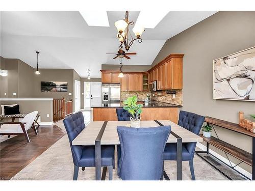 29 Lakeview Lane, Selkirk, ON - Indoor Photo Showing Dining Room