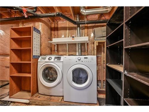 29 Lakeview Lane, Selkirk, ON - Indoor Photo Showing Laundry Room