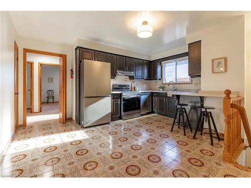 608 Stone Church Road W, Hamilton, ON - Indoor Photo Showing Kitchen With Stainless Steel Kitchen