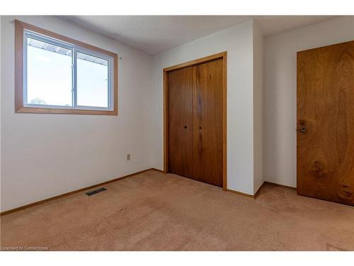 608 Stone Church Road W, Hamilton, ON - Indoor Photo Showing Other Room