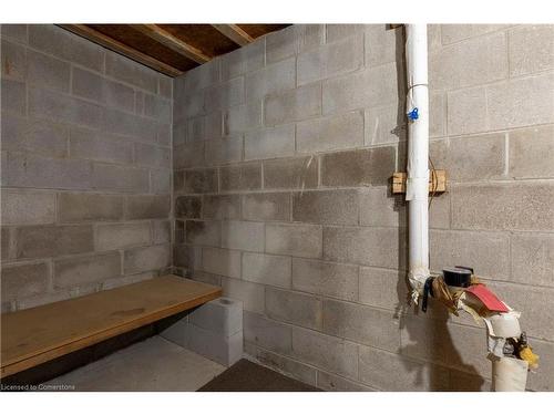 608 Stone Church Road W, Hamilton, ON - Indoor Photo Showing Bathroom