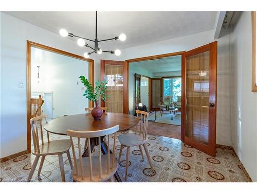 608 Stone Church Road W, Hamilton, ON - Indoor Photo Showing Dining Room