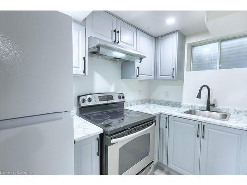 130 Clarence Street, London, ON - Indoor Photo Showing Kitchen