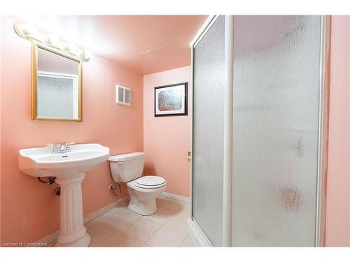 46 Mark Place, Hamilton, ON - Indoor Photo Showing Bathroom