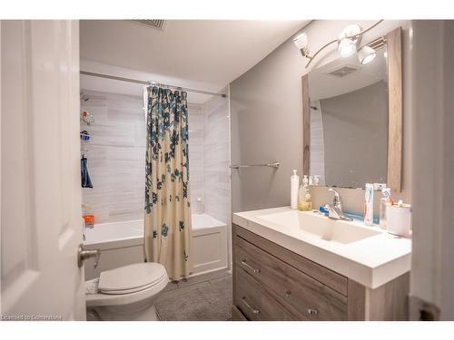 163 Emerald Street N, Hamilton, ON - Indoor Photo Showing Bathroom