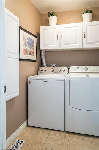 36 Mcgrath Court, Dundas, ON - Indoor Photo Showing Laundry Room