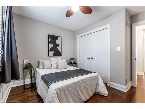 2 Aquasanta Crescent, Hamilton, ON - Indoor Photo Showing Bedroom